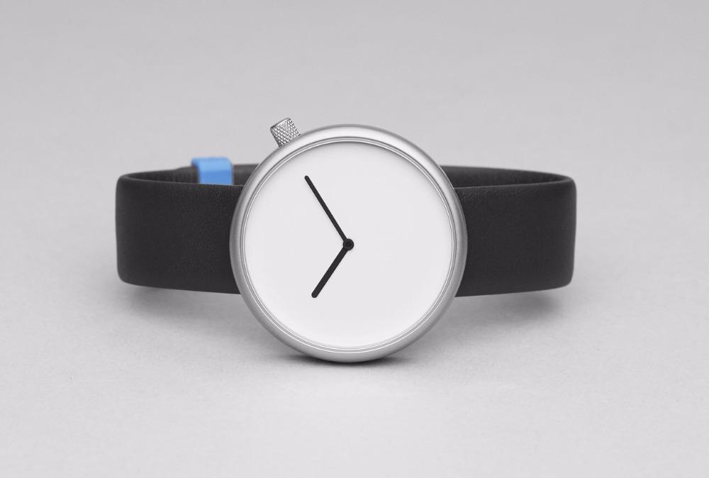 Tomi Minimalist Gold Leather Watch