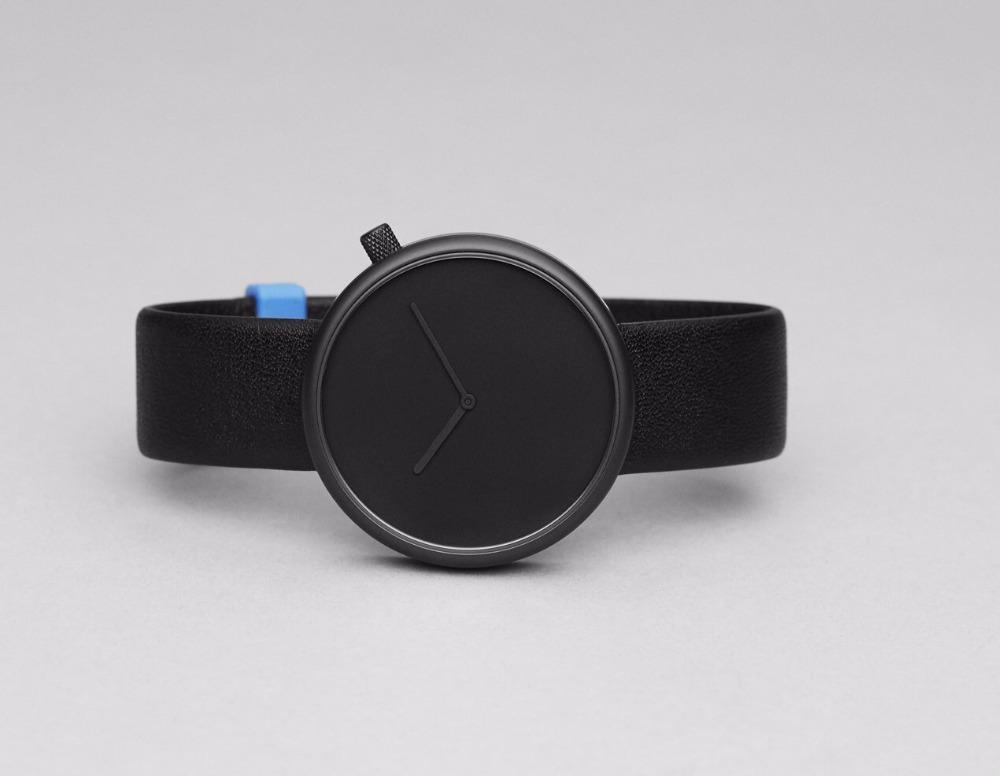 Tomi Minimalist Gold Leather Watch
